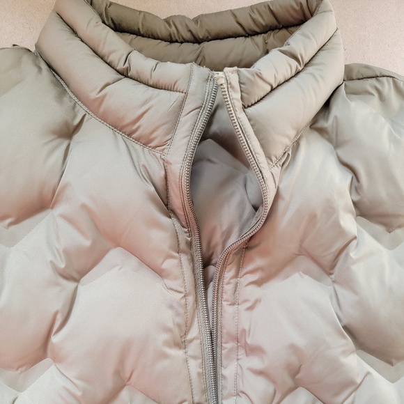Bugatchi Quilted Down Puffer Vest Men’s Large Beige – New Without Tags ( $250 ) - Picture 4 of 4